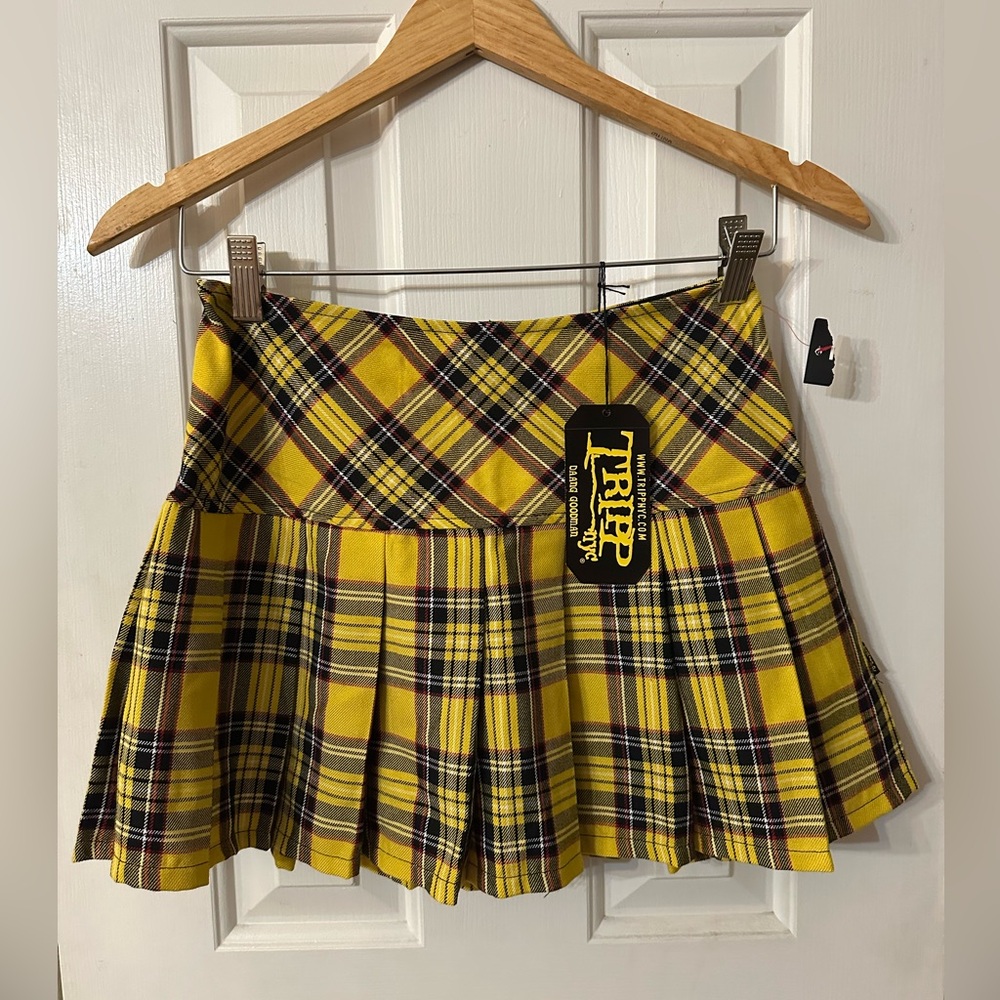 Goth Mini pleated plaid skirt by Tripp NYC Daang Goodman